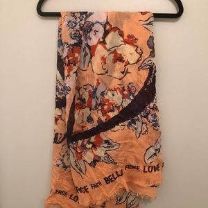 BCBG scarf